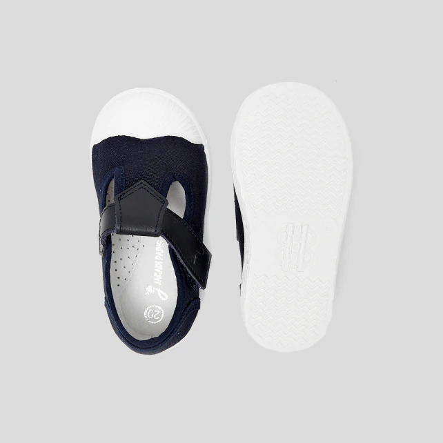 Baby boy canvas sandals