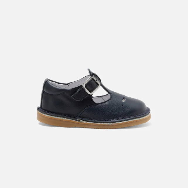 Unisex smooth leather t-bar shoes