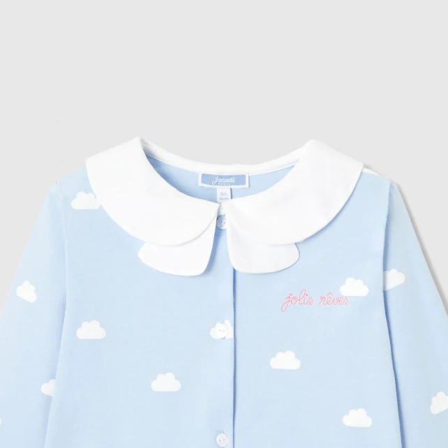 Girl cloud pattern pajamas