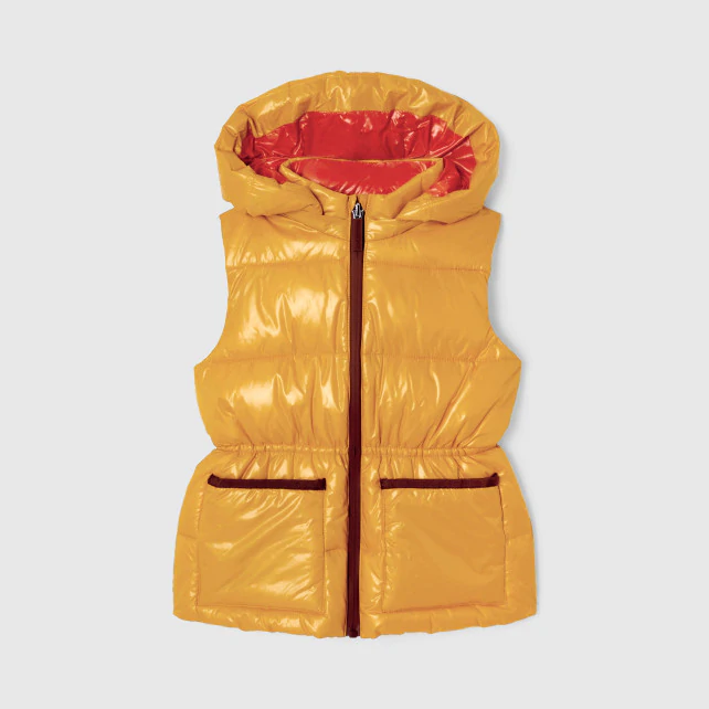 Girl sleeveless down jacket