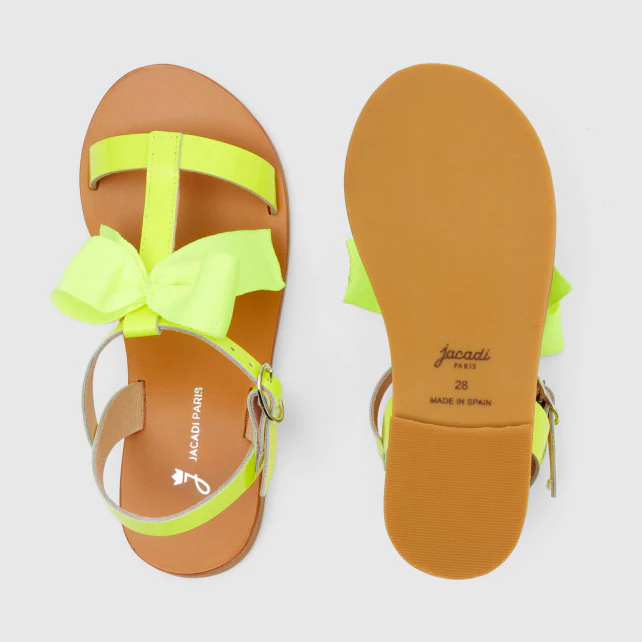 Girl patent leather sandals