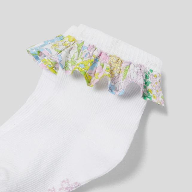 Baby girl ruffled socks