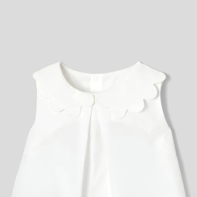 Baby girl sleeveless blouse